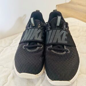 Nike Womens Black Renew in Season TR 9 Running Trainers AR4543 Sneakers Shoes